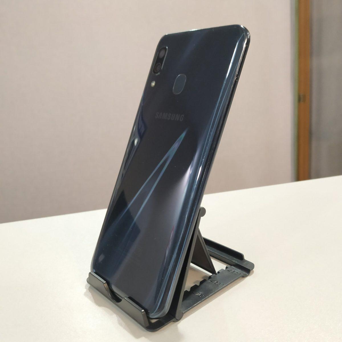 Samsung Galaxy A30 Samsung Galaxy A30