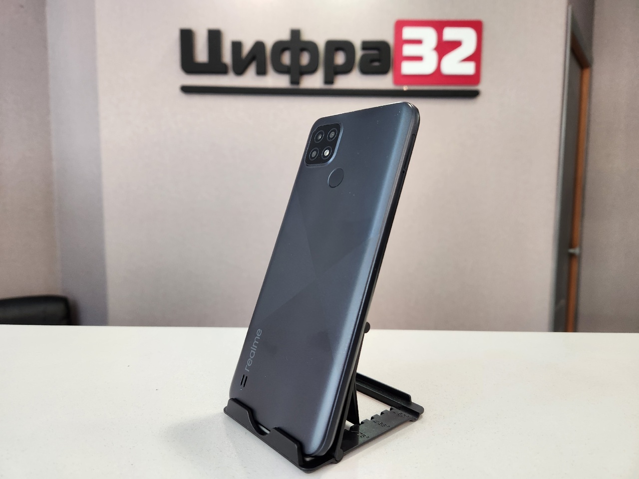 Смартфон Realme C21 3/32 ГБ RU Смартфон Realme C21 3/32 ГБ RU