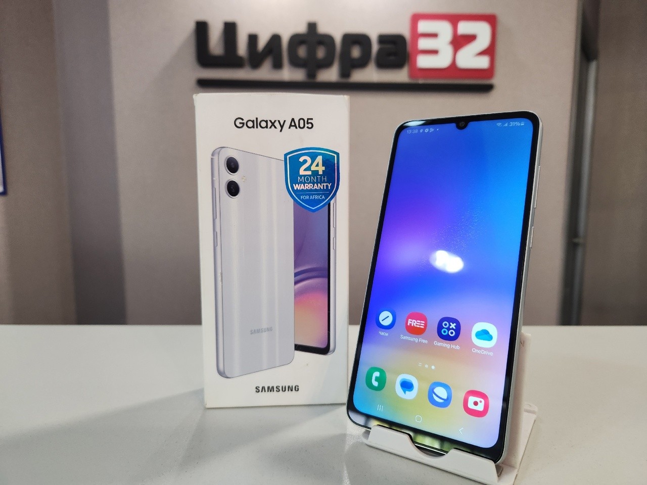 Смартфон Samsung Galaxy A05 64 ГБ Смартфон Samsung Galaxy A05 64 ГБ