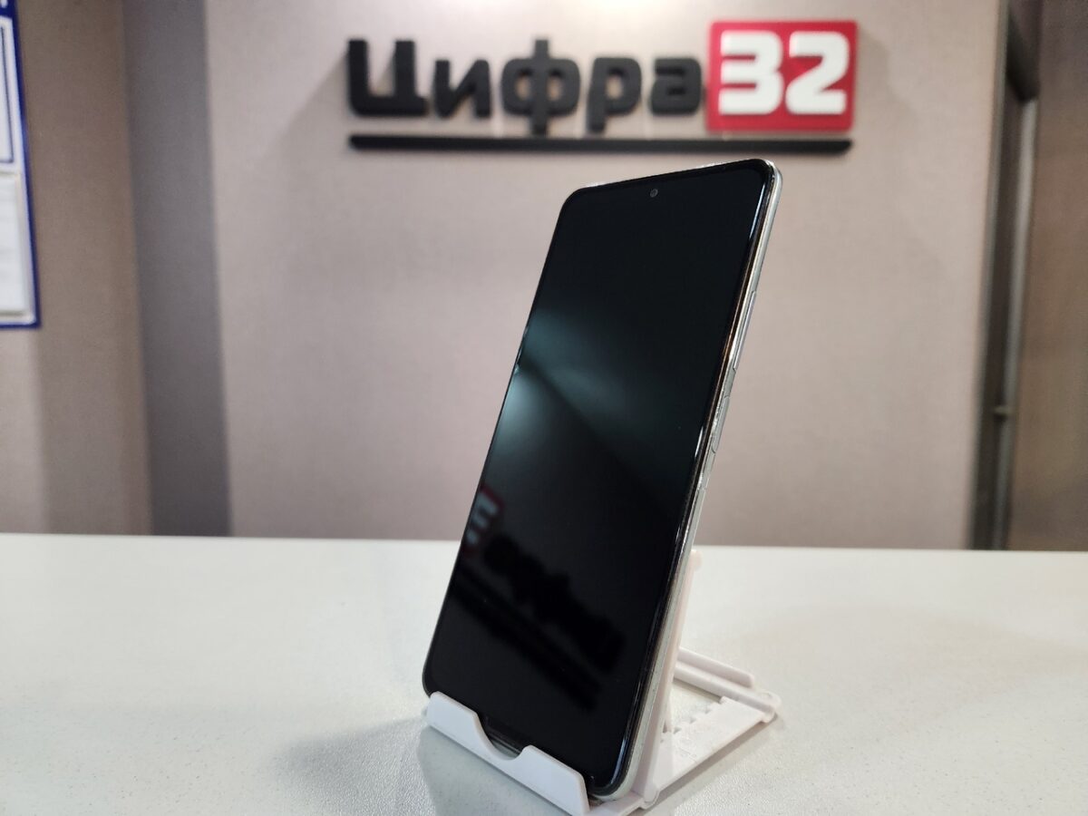 POCO F3 8/256Gb POCO F3 8/256Gb