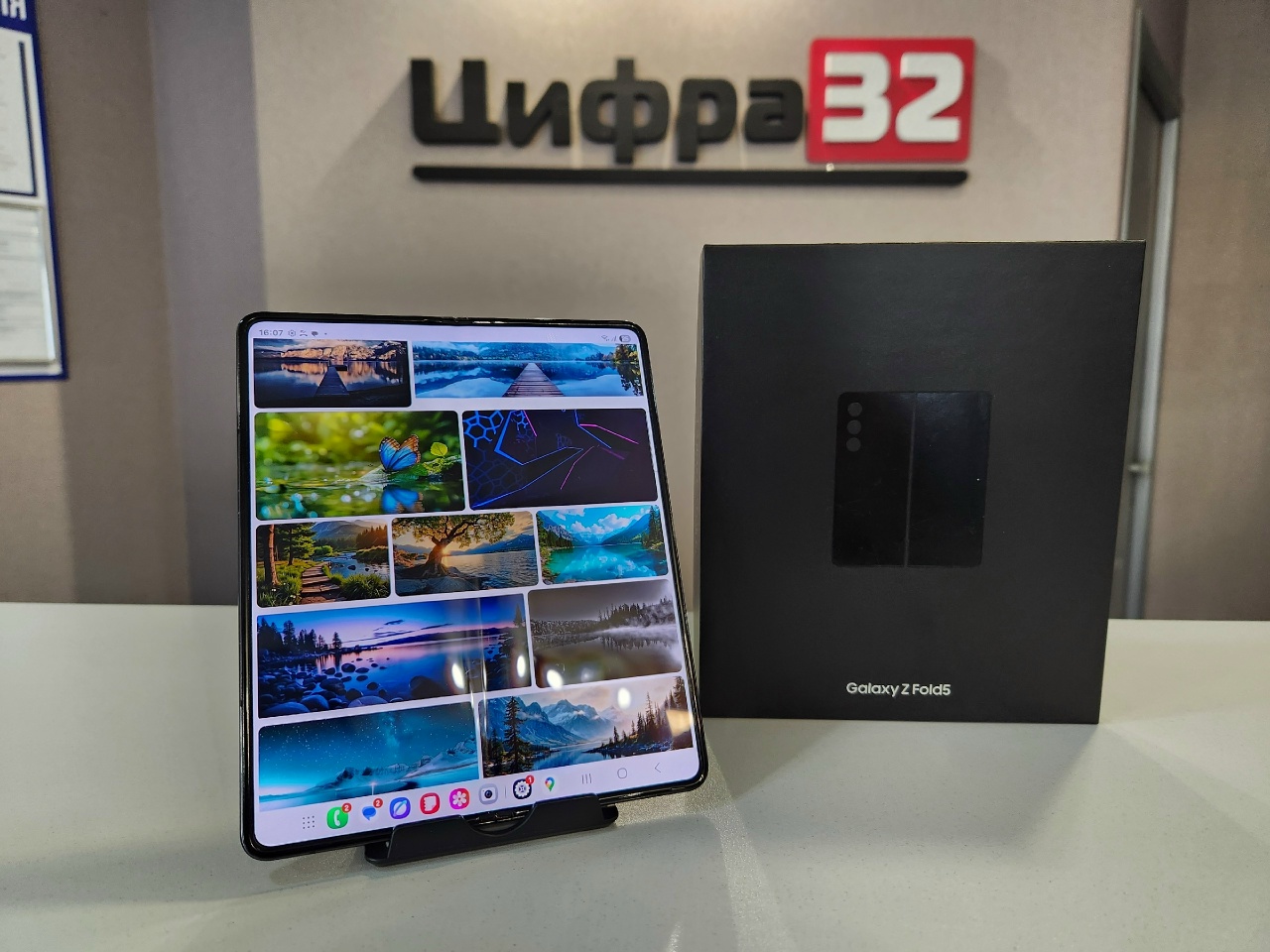 Samsung Galaxy Z Fold 5 12/256 м