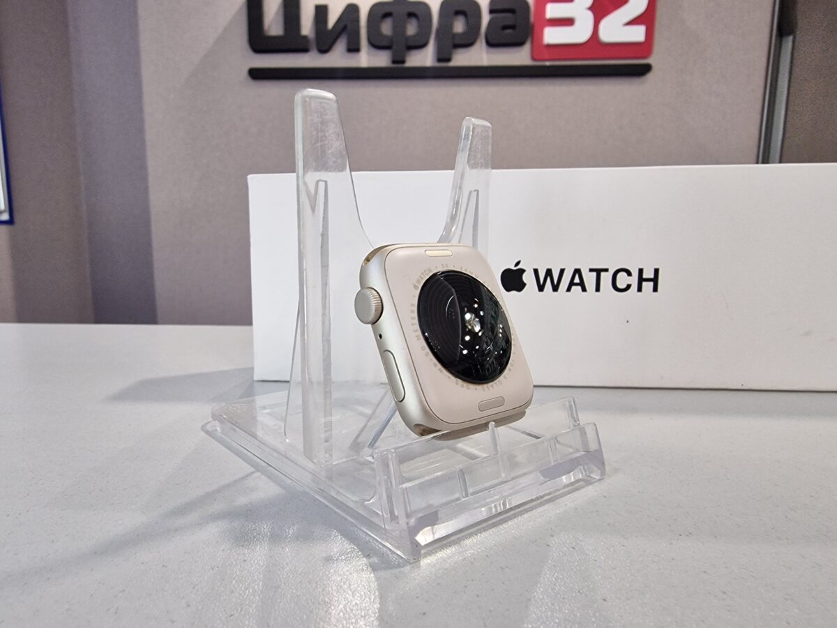 Apple Watch SE (Gen 2) 44mm Apple Watch SE (Gen 2) 44mm