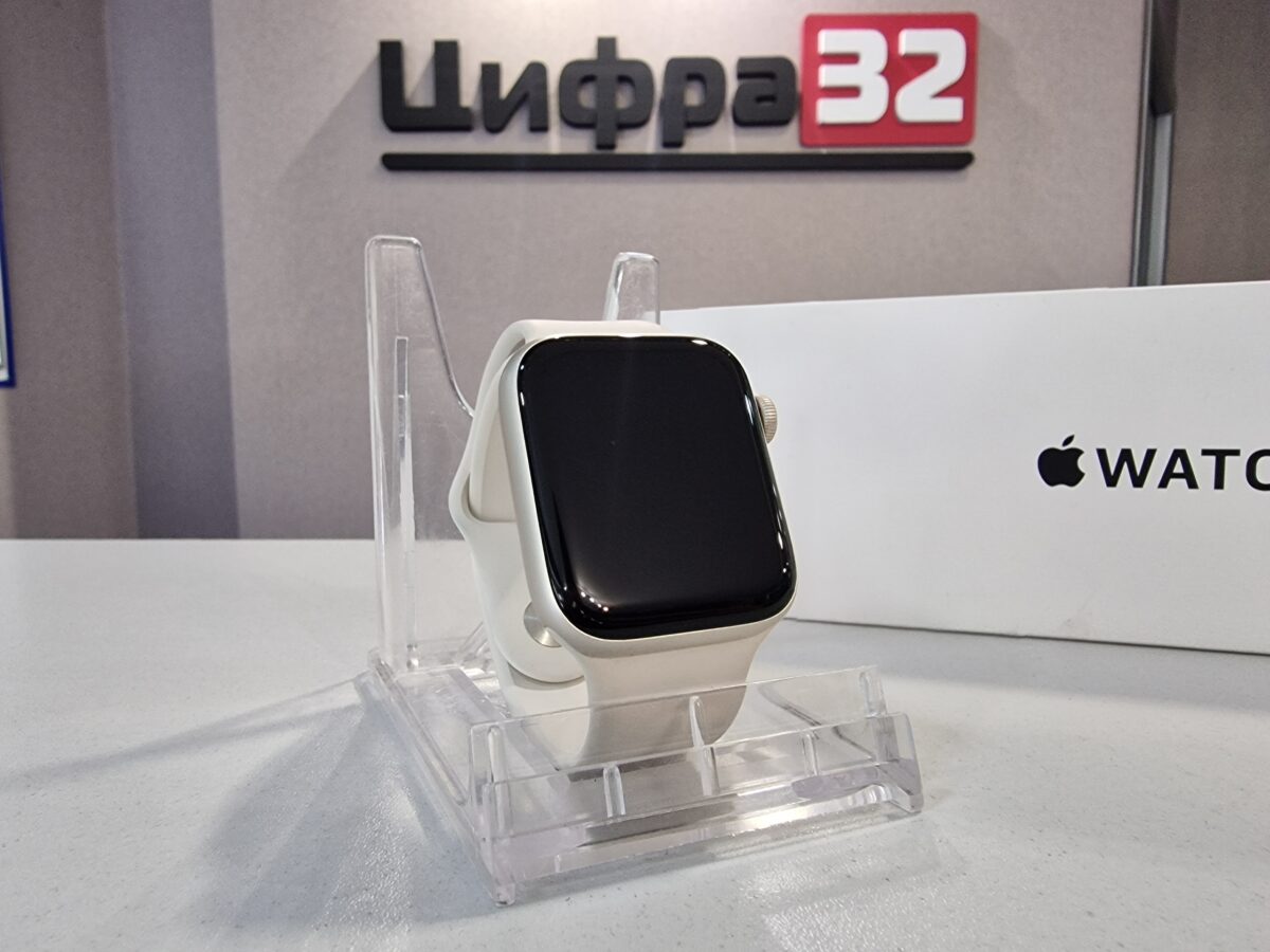 Apple Watch SE (Gen 2) 44mm Apple Watch SE (Gen 2) 44mm